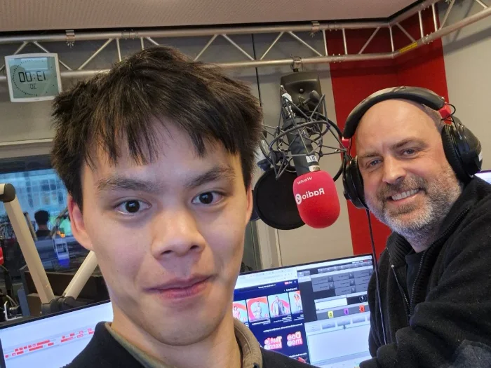 Radio 2: Te gast in de studio: waar Kew Academy voor staat